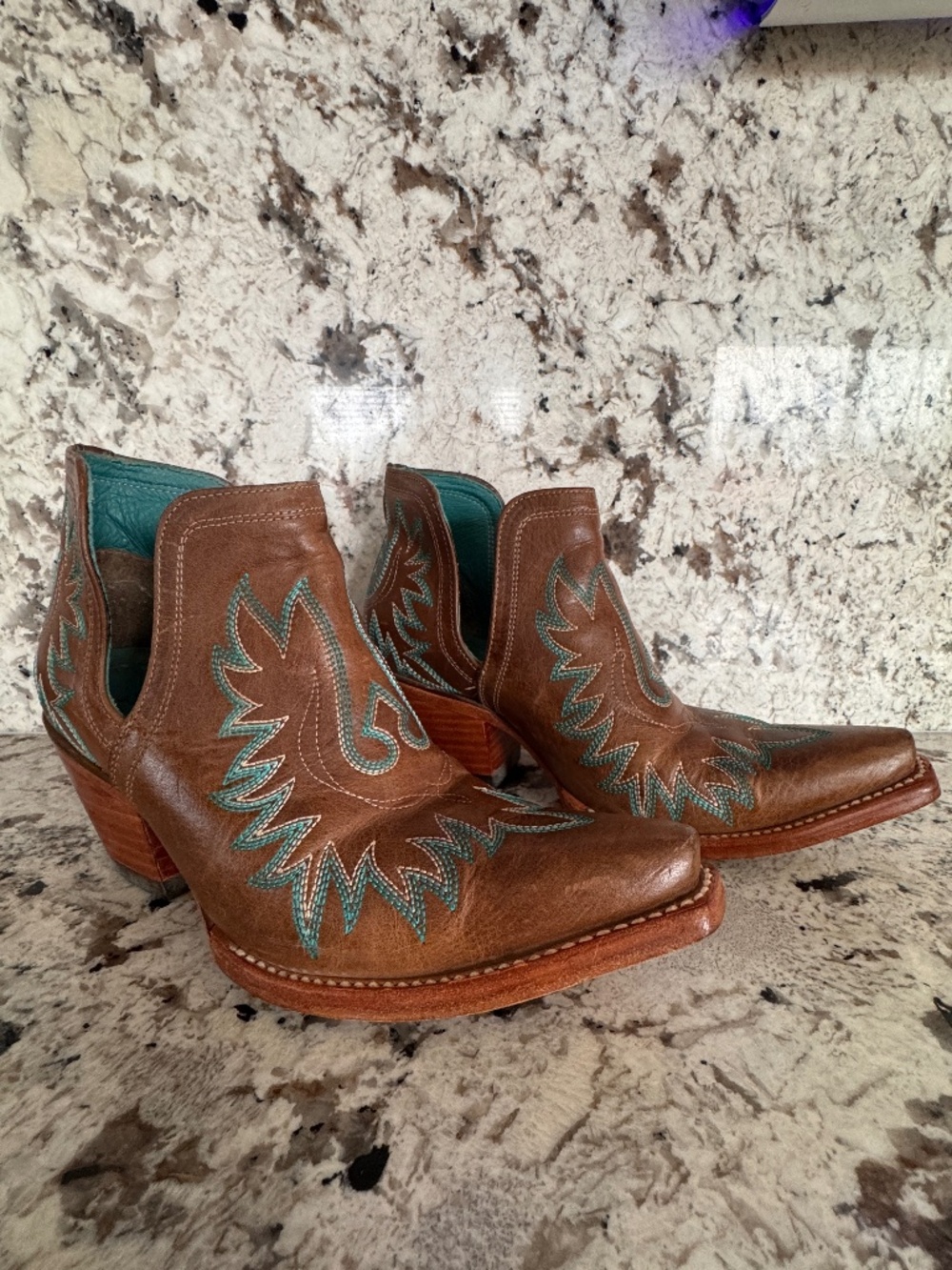 Ariat Dixon 7.5